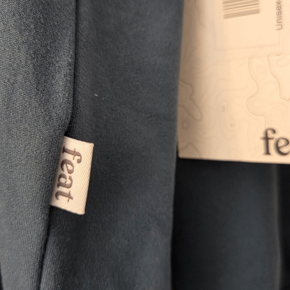 Feat Unisex Roam Crewneck Stargazer Pine Green Sweatshirt Sz M Athleisure - Picture 8 of 10